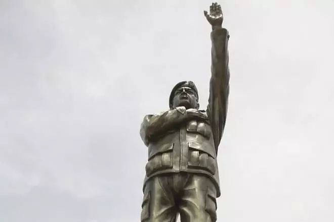 Hugo Chavezu emlékműve
