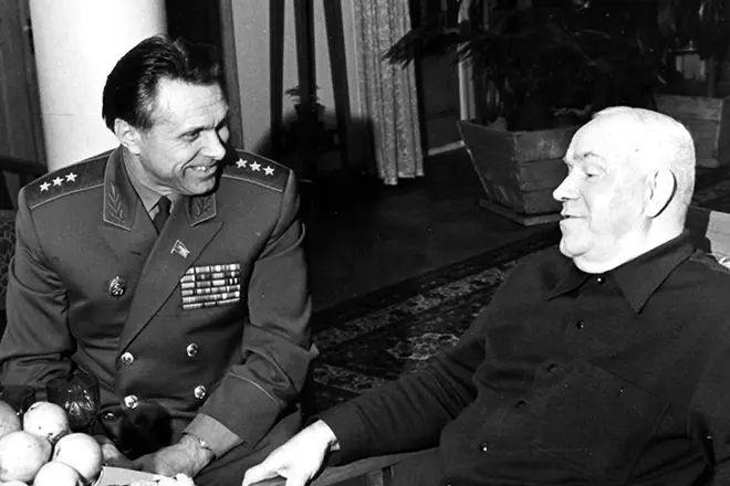 Nikolai Alokov e Georgy Zhukov