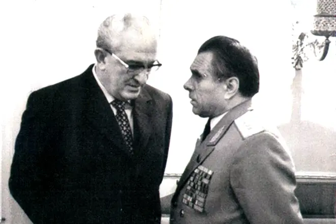 Nikolai Ltdokov og Yuri Andropov