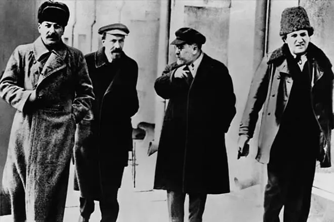 Joseph Stalin, Alexey Rykov, Lew Kamenev na Grigory Zinoviev