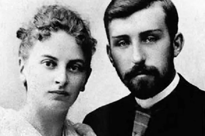 Inessa Armand ve kocası Alexander Armand