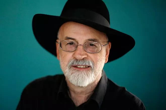 Escritor Terry Pratchett.