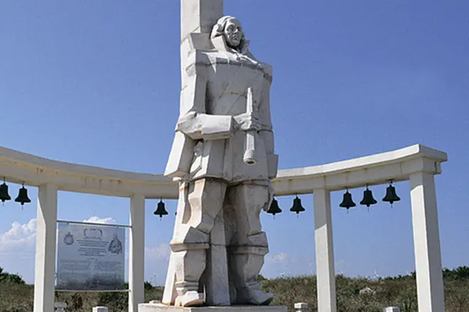Monumentti Fyodor Ushakov