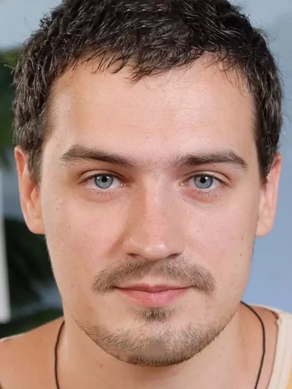 Pavel Savinkov - Biografie, Foto, persönliches Leben, Nachrichten, Filmographie 2021