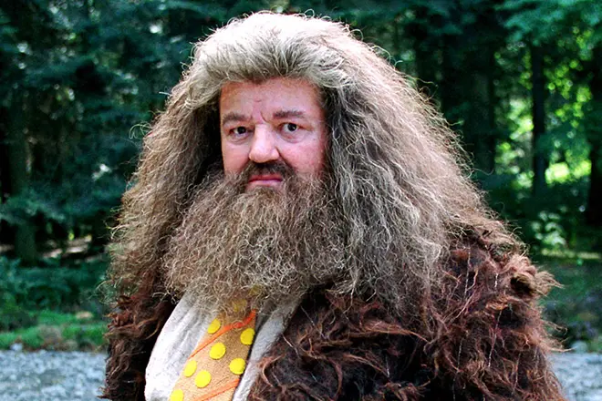 Robbie Coltrene som Hagrid