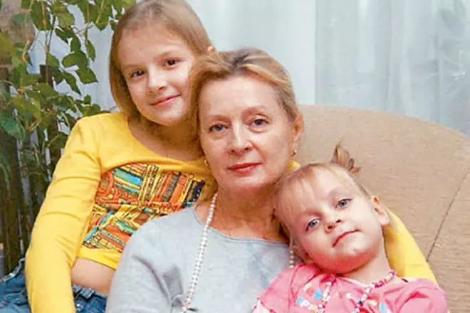 Nelly Millet amb nétes
