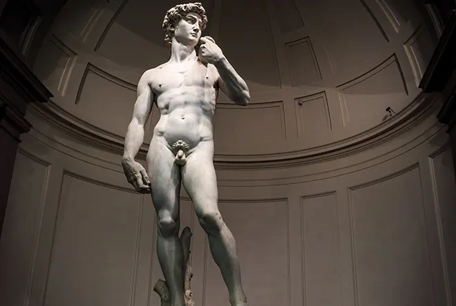 Statue af David.