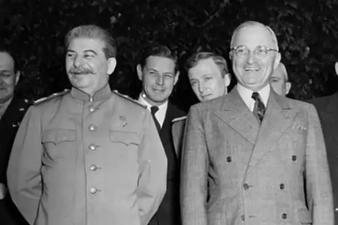 Harry Truman sareng Joseph Stalin