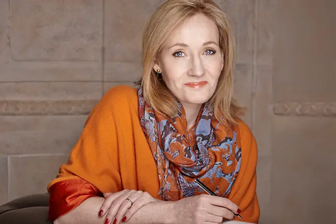 Joanne Rowling.