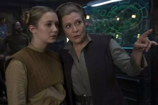 «Star Wars» فىلىمى «Star Wars» فىلىمىنى سۈرەتكە ئېلىشتا لەيلى لوردېس