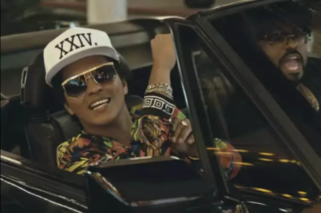 Bruno Mars hụrụ ọrụ nke Michael Jackson