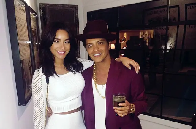 Bruno Mars a Jessica Caben