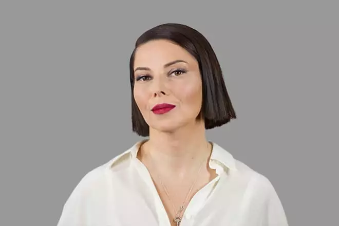 Julia Valeeva.