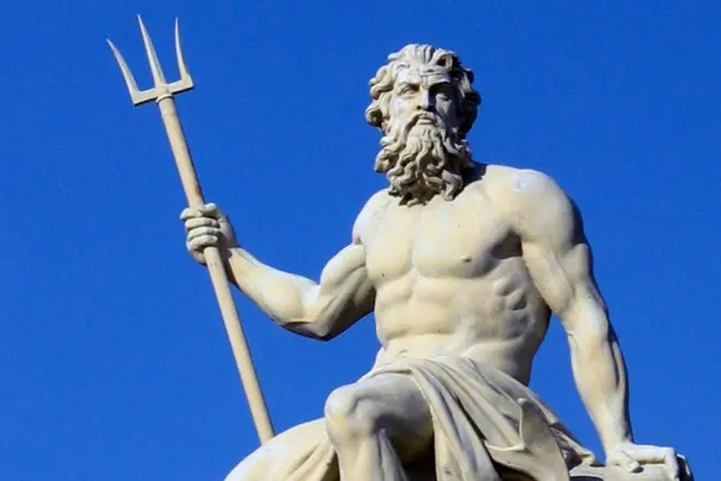 Statue af Poseidon.