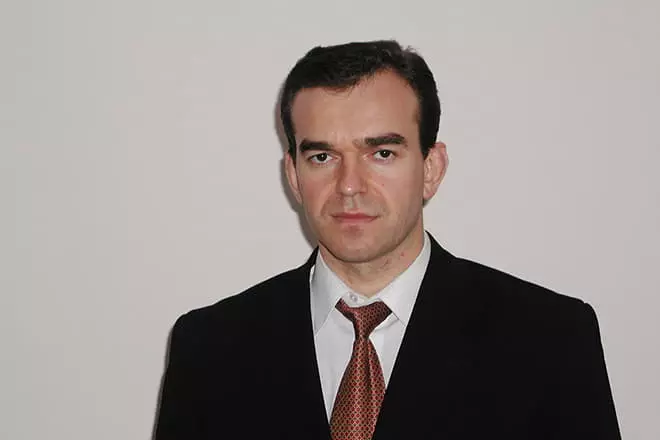 Pracownik państwowy Veniamin Kondratyev