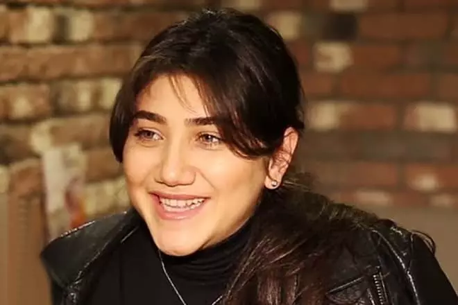 Singer Anath Pogosyan.
