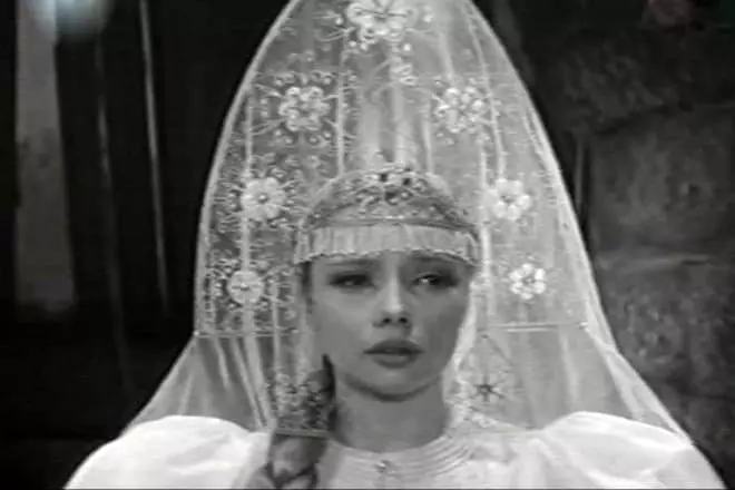 Svetlana smekhnova sebagai vasilisa