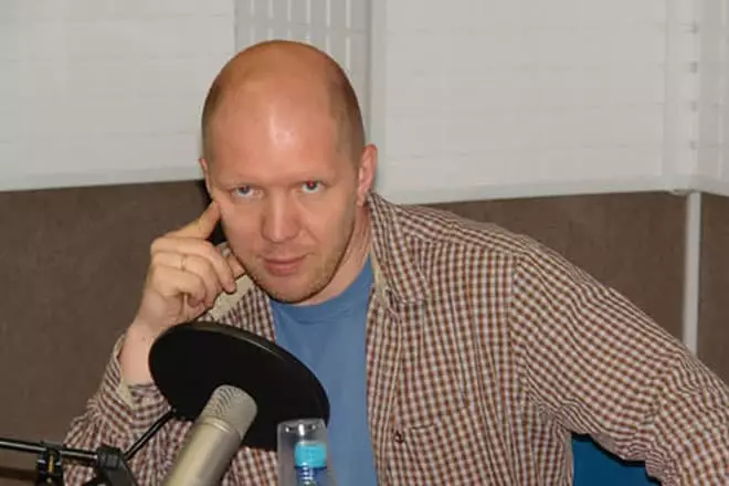 Anatoly Kuzichev in Radio Studio