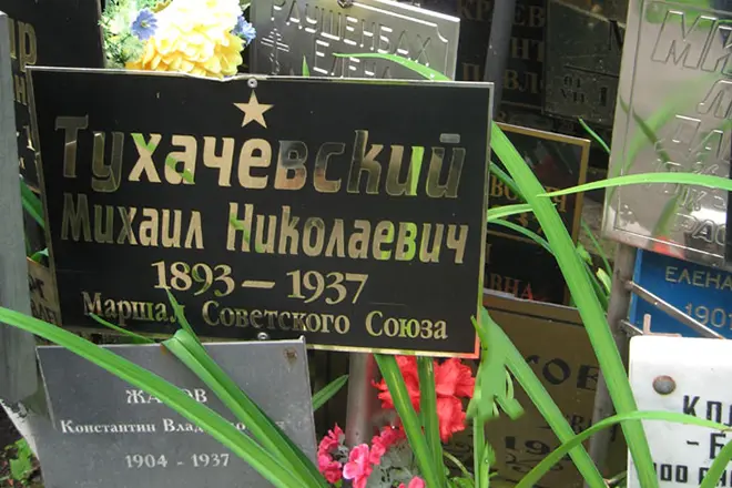 Grave Mikhail Tukhachevsky