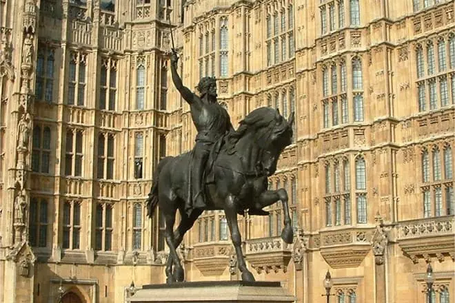 Pomnik Serce Richarda Liona w Budynku Parlamentu Wielkiej Brytanii