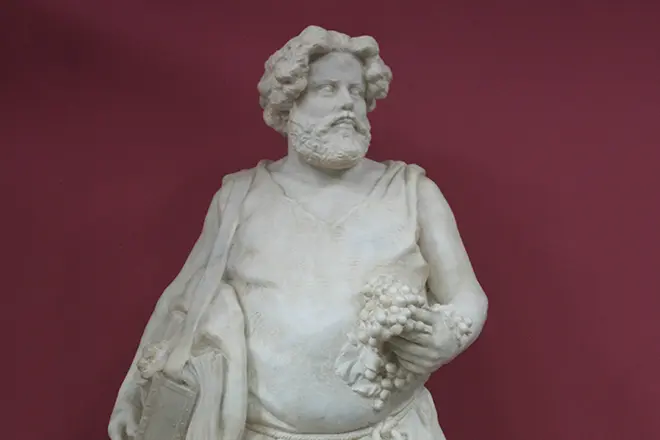 Maximilian Voloshin的雕像