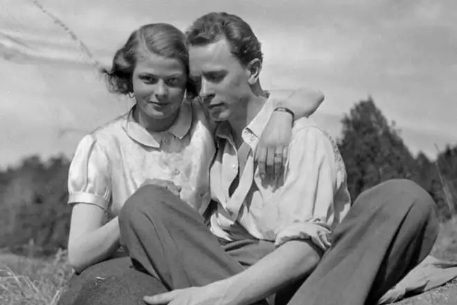 Ingrid Bergman và Peter Lindstr