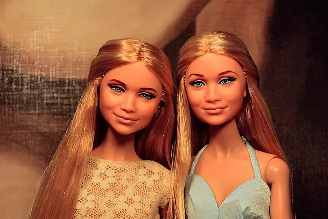 Κούκλες Mary-Kate Olsen και Ashley Olsen