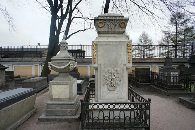 Mikhail Lomonosovův hrob