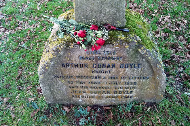Grave Arthur Conan Doyle