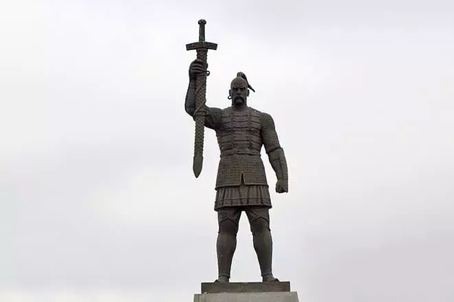 Пам'ятник Святославу Ігоровичу в Запоріжжі