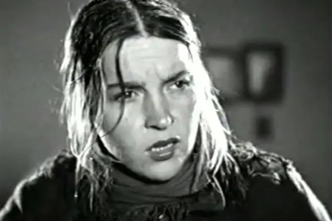 Vera Maretskaya在電影中“愛與恨”