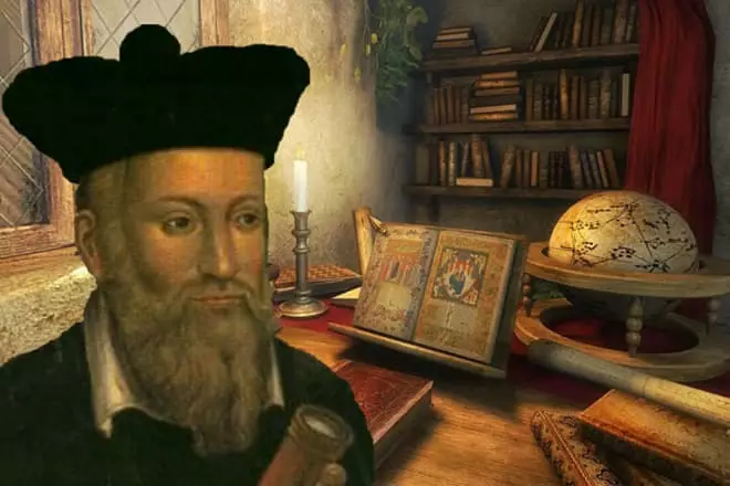Nhà chiêm tinh Nostradamus.
