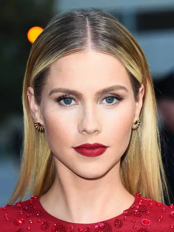 Claire Holt - Biografia, foto, vita personale, notizie, film 2021