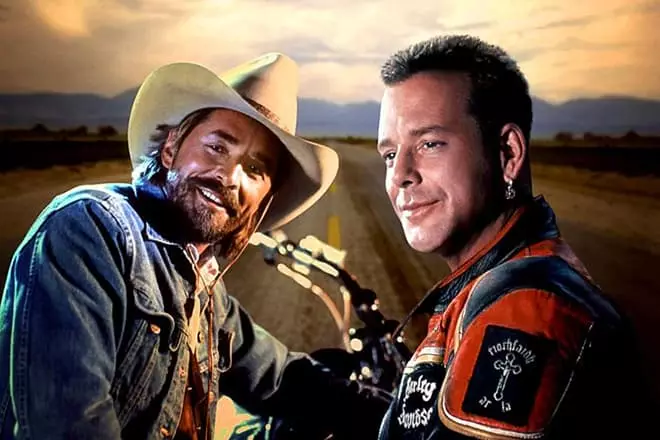 Mickey Rourke- ը եւ Don Johnson ֆիլմում «Harley Davidson and Cowboy Malboro» ֆիլմում