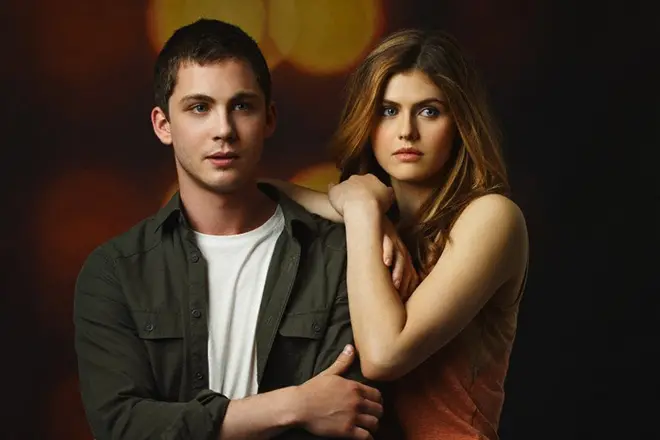 Logan Lerman és Alexandra Daddario