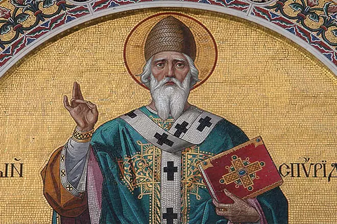 Sfântul Spiridon Trimifuntsky.