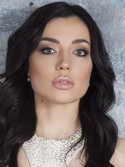 Elena Glakov - Foto, biografy, persoanlik libben, nijs, films 2021