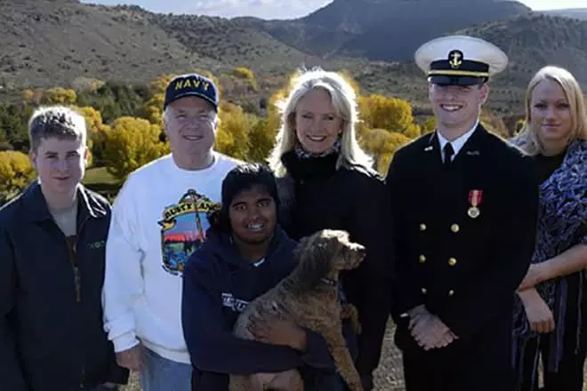 John McCain avec sa famille