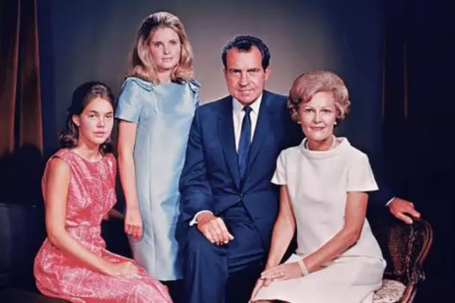 Richard Nixon con la familia