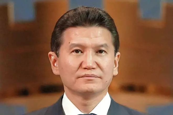 كيرسان Ilyumzhinov.