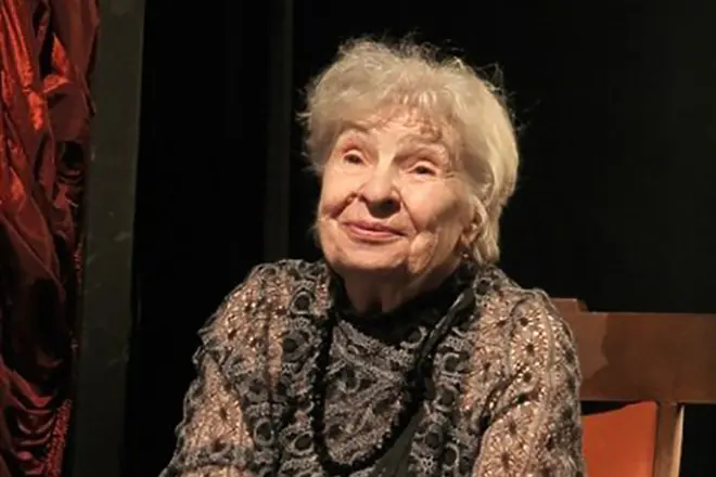 Elena Arosov színésznő