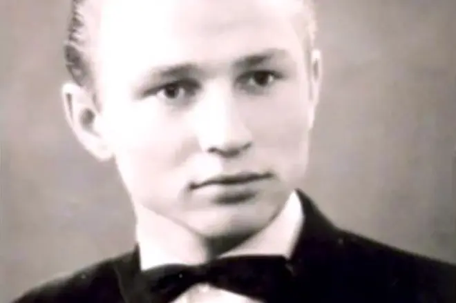 Леонид Кучма во младоста