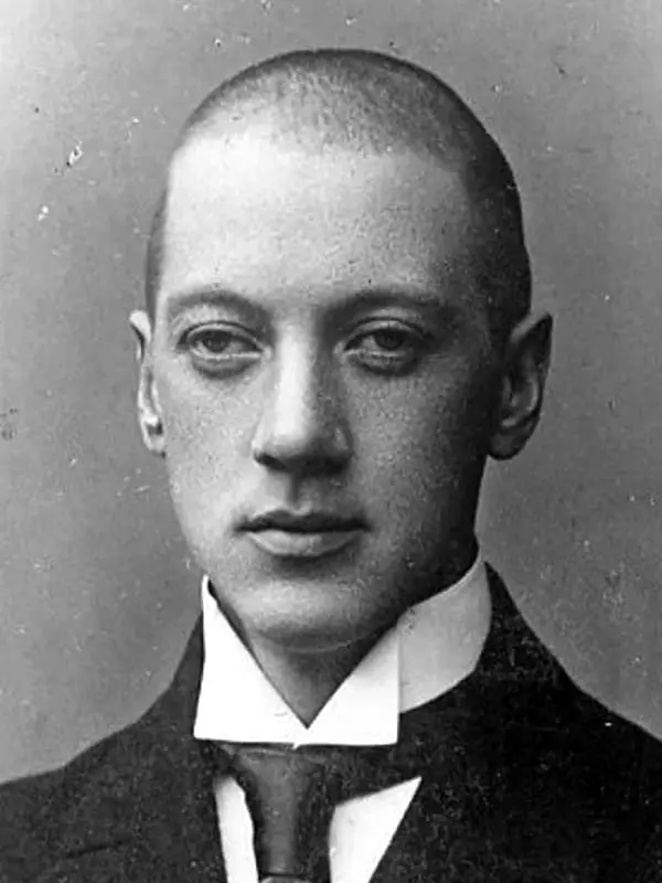 Nikolai Gumilev - biografia, zdjęcia, życie osobiste, wiersze i książki