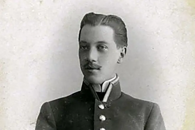 Nikolai Gumilev in seiner Jugend