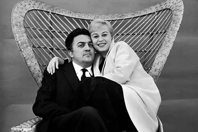 Federico Fellini kasama ang kanyang asawa