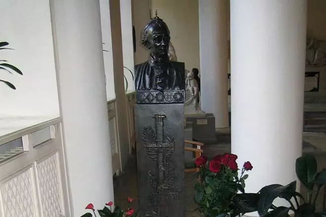 Hrobka Alexandra Suvorova v kostele Blagoveshchensk