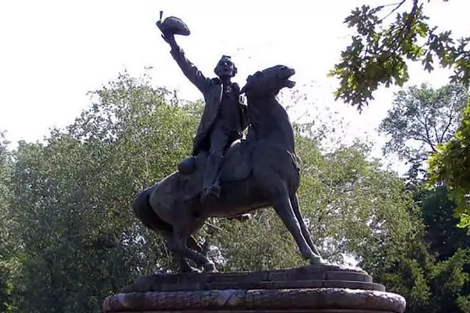 Monument kwa Alexander Suvorov.