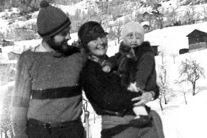 Ernest Hemingway med sin kone og søn