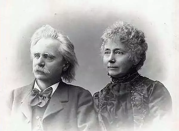 Edward Grieg en Nina Hagupup yn âlderdom