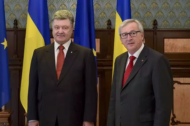 Jean-Claude Juncker og Peter Poroshenko